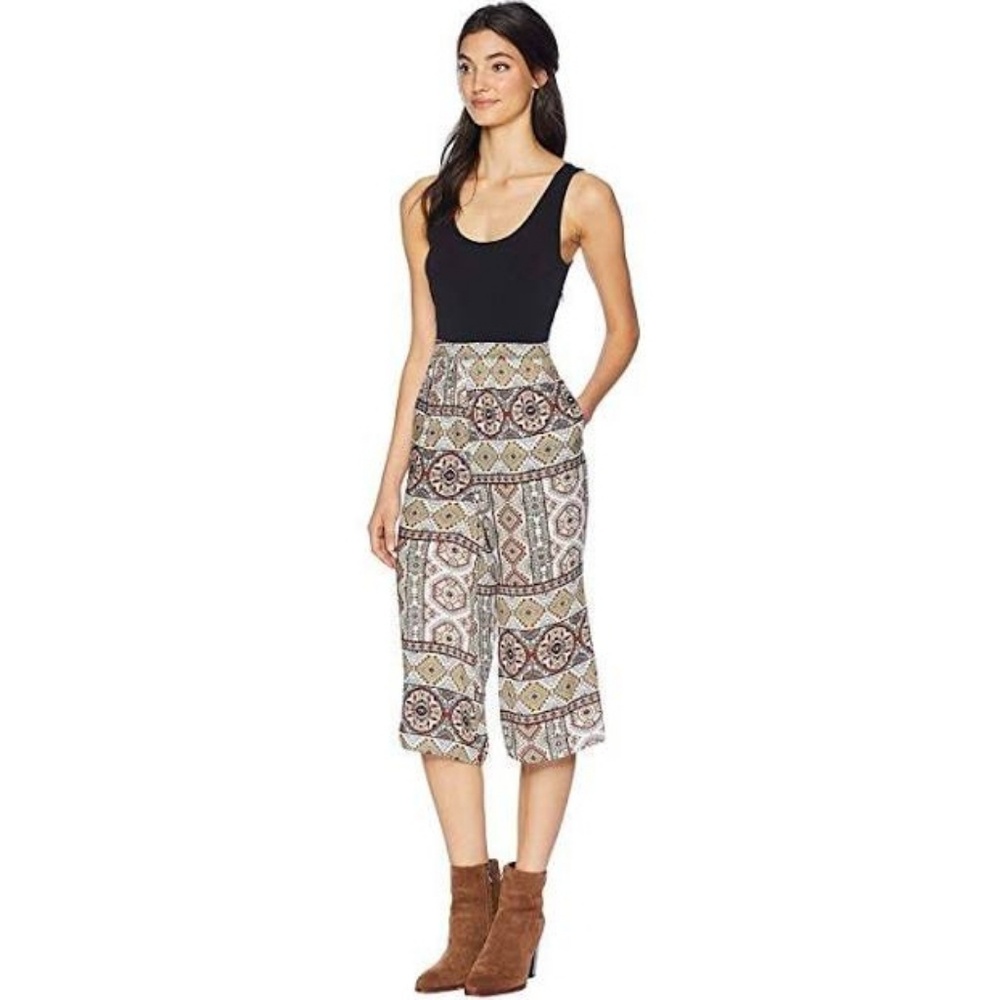 🇺🇸BCBGeneration Woven Low Back Jumpsuit